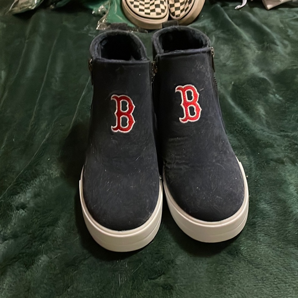Boston red sox high top boots never worn